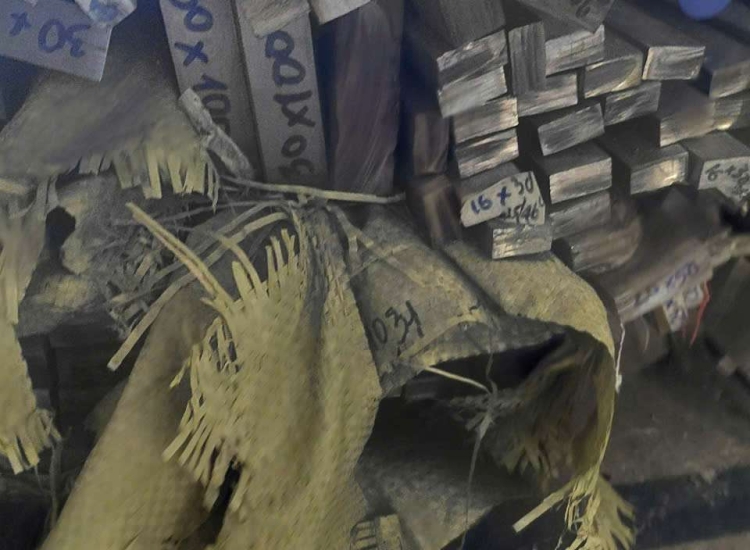 THANH LA ĐÚC 304 SỌC XƯỚC : 60 x 10 x 6000MM/HL - Stainless Steel Flat Bar