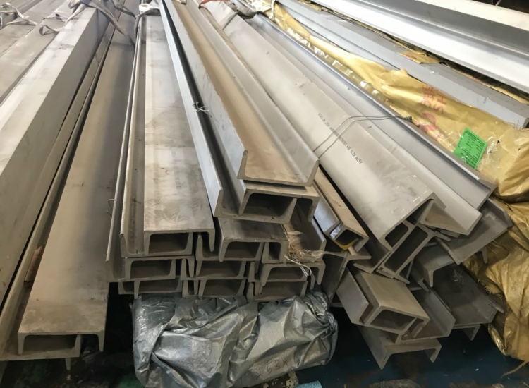 U - VÊ-LÁP  ĐÚC INOX 316