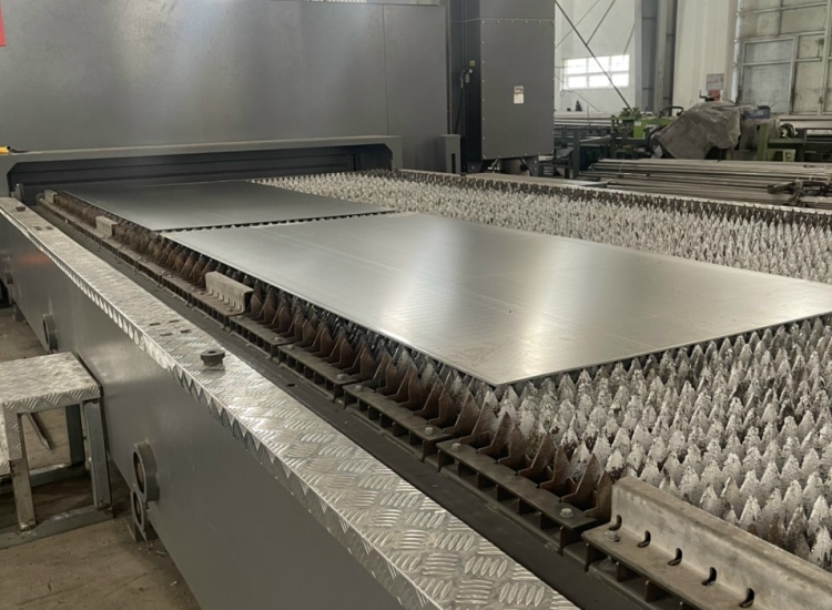 GIA CÔNG INOX LASER CHI TIẾT