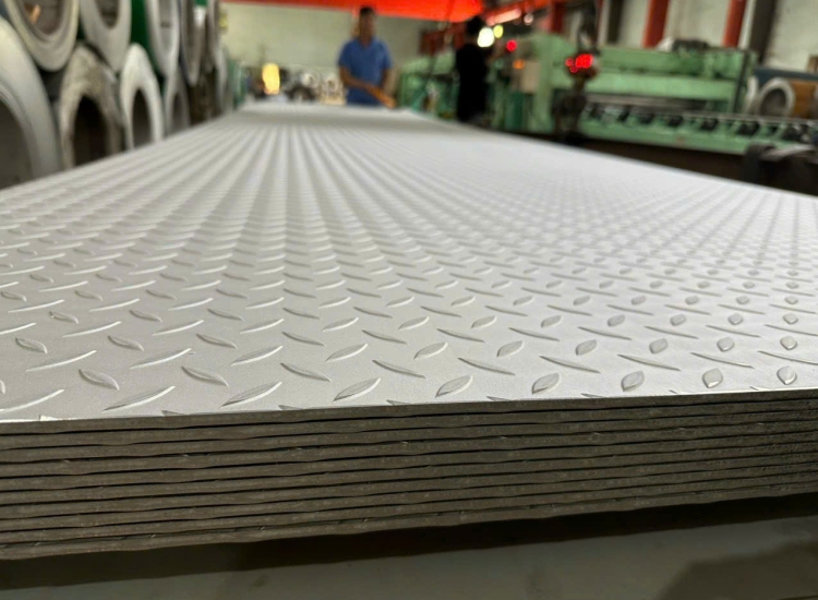 TẤM INOX DẬP GÂN, CHỐNG TRƯỢT 201/304/316/430