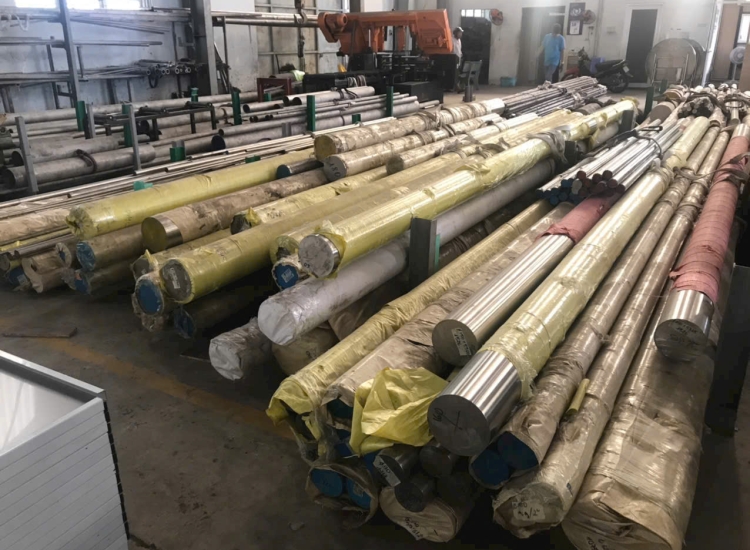 LÁP TRÒN ĐẶC 316- PHI 210|STAINLESS STEEL 316 ROUND BAR , Diameter 210mm