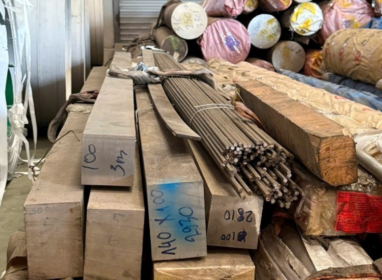 CÂY LÁP  INOX VUÔNG ĐẶC 304|316|310S - 180 x 180|Stainless Steel Square Bar 180 x 180 - 304|316|310S