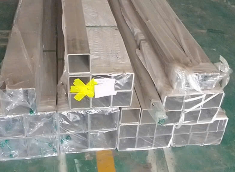 HỘP VUÔNG INOX 304/316 89.9 x 89.9 x 6.0MM