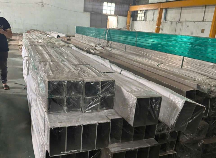 HỘP INOX CHỮ NHẬT 304|316 -  60 x 80 x 5.0 MM